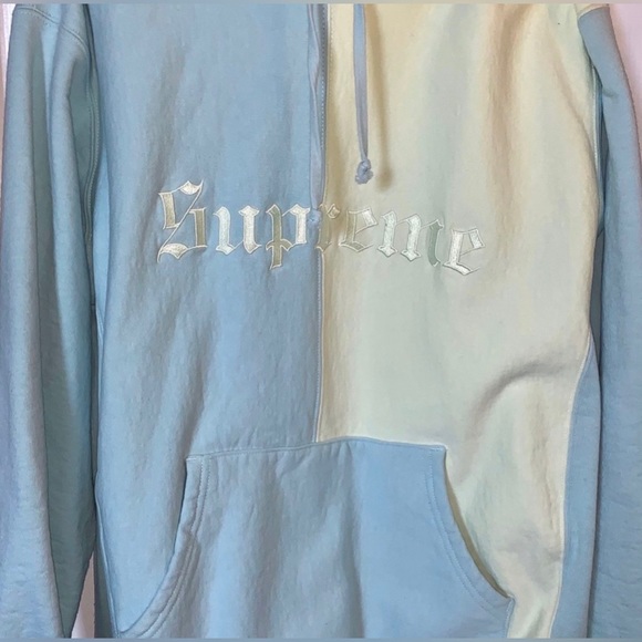 SUPREME - SPLIT OLD ENGLISH HOODIE ICE
BLUE - Picture 2 of 6